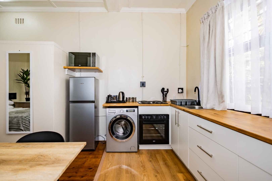 To Let 1 Bedroom Property for Rent in Oakdale Western Cape